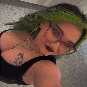 Meet your Posher, Ria